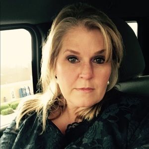 Meet your Posher, Carolyn